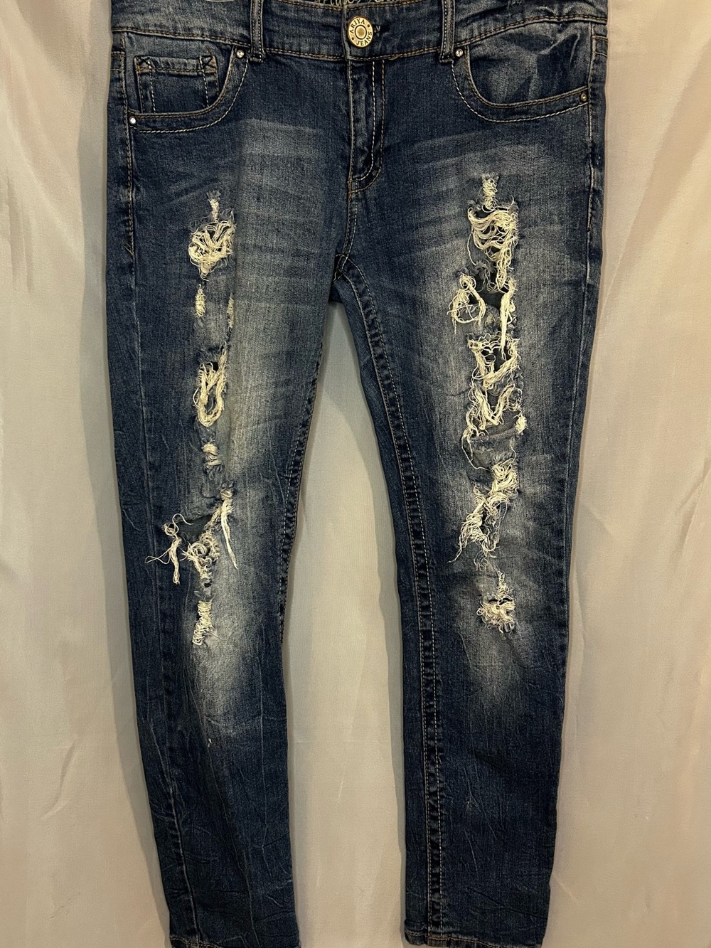 Ariya Distressed Dark Blue Skinny Jeans